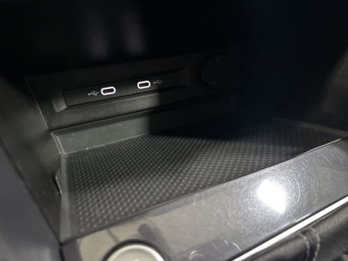 Used 2023 Volkswagen Tiguan S image 22