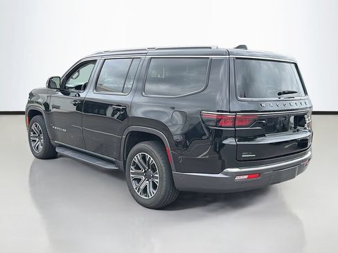 Used 2022 Jeep Wagoneer Series III w/ Convenience Group I AWD/4WD image 8
