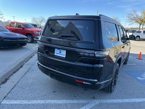 New 2026 Jeep Grand Wagoneer Summit image 29