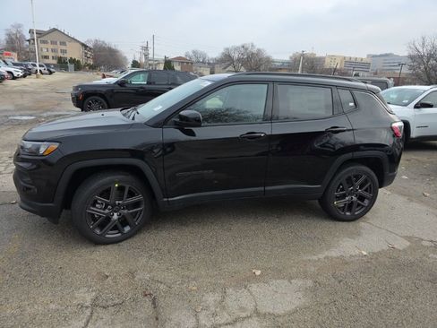 New 2026 Jeep Compass Latitude image 4