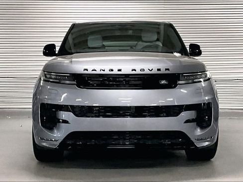 New 2025 Land Rover Range Rover Sport Dynamic SE image 2