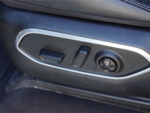 Used 2023 Jeep Wagoneer L Series III w/ Preferred Equipment Group image 21