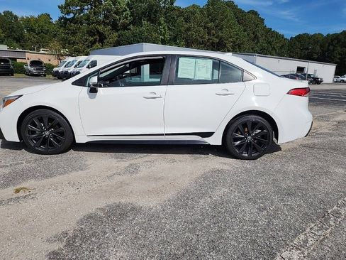 Used 2024 Toyota Corolla SE image 13