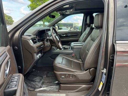 Used 2021 GMC Yukon Denali w/ Advanced Technology Package RWD image 16