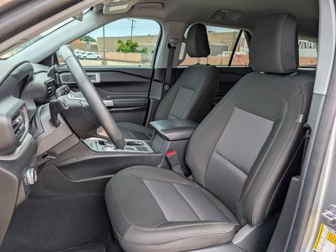Used 2022 Ford Explorer XLT RWD image 22