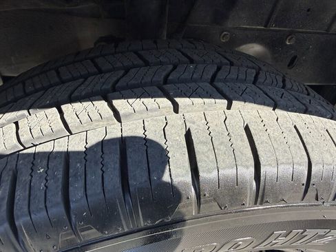 Used 2017 Ford Transit 250 130 Low Roof image 16