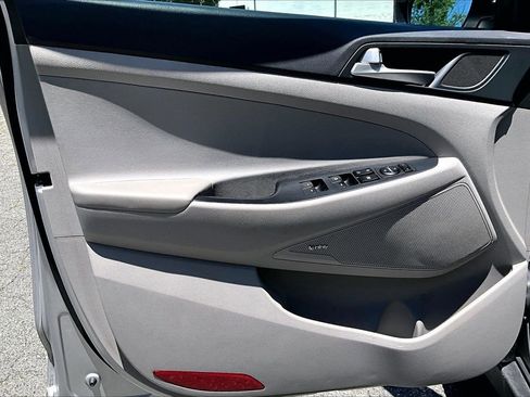 Used 2020 Hyundai Tucson Sport FWD image 25