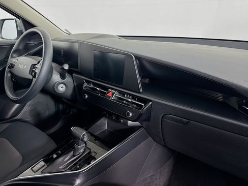 Used 2026 Kia Niro LX FWD image 27