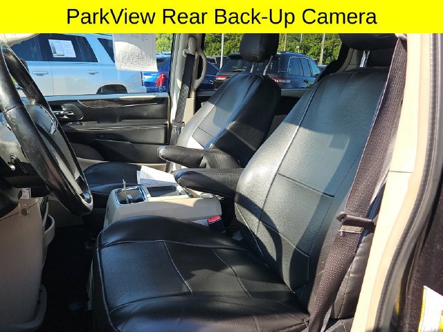 Used 2011 Chrysler Town & Country Touring-L w/ Entertainment Group #2 FWD image 23