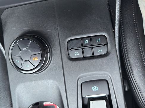 Used 2025 Ford Ranger Lariat w/ Black Appearance Package image 14