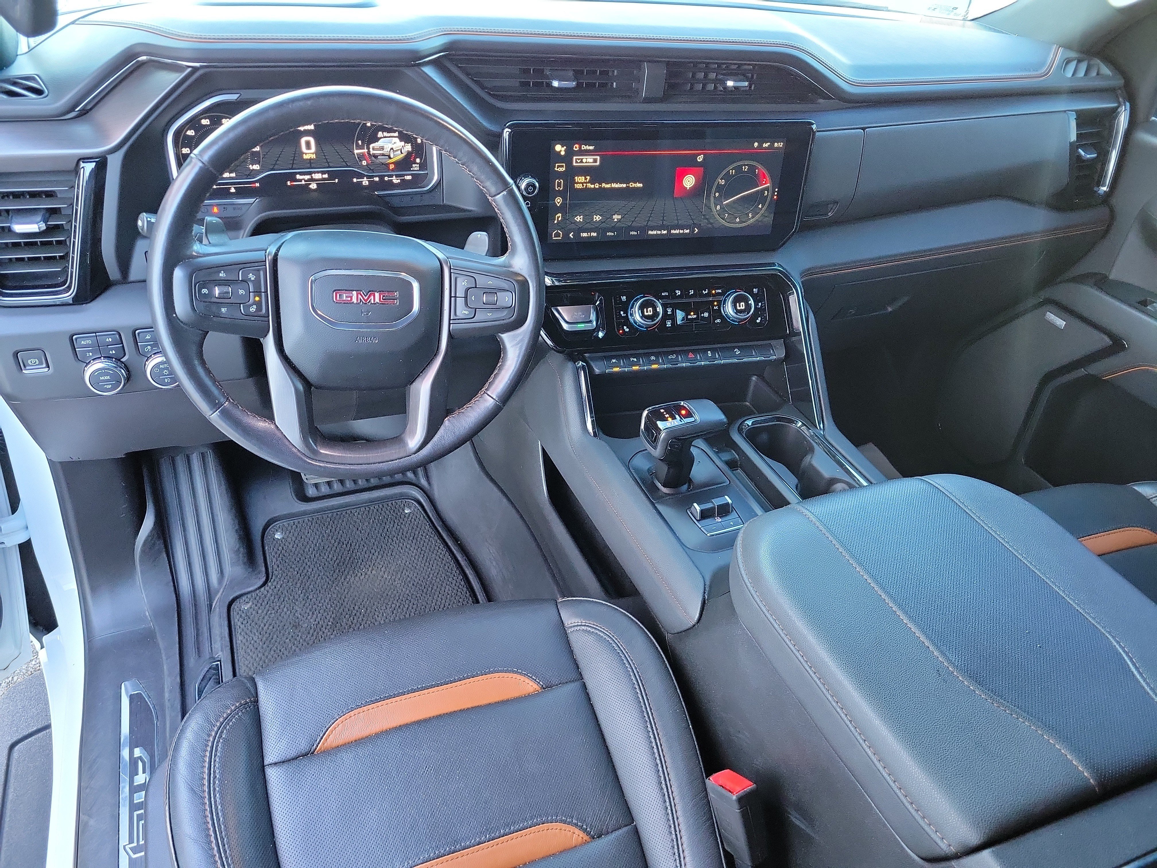 Used 2023 GMC Sierra 1500 AT4 w/ AT4 Premium Package AWD/4WD image 14