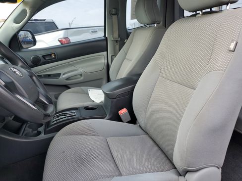 Used 2013 Toyota Tacoma 2WD Access Cab image 12