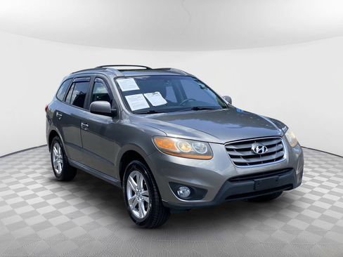 Used 2011 Hyundai Santa Fe Limited w/ Navigation Pkg 4 AWD/4WD image 2