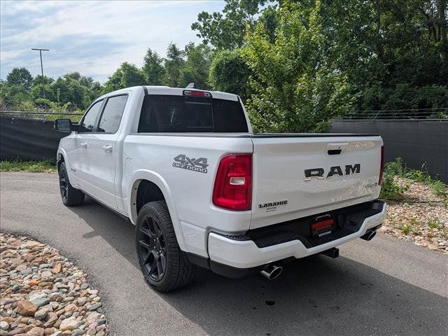 Used 2026 RAM 1500 Laramie AWD/4WD image 3