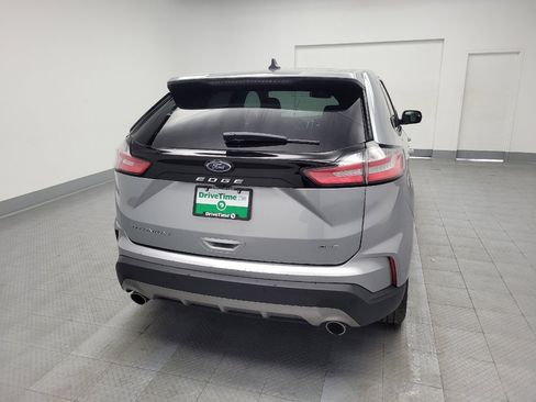 Used 2024 Ford Edge Titanium image 7