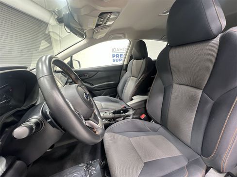 Used 2023 Subaru Crosstrek 2.0i Premium image 11