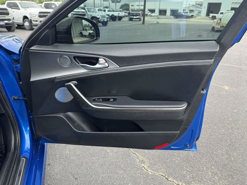 Used 2020 Kia Stinger GT1 RWD image 39