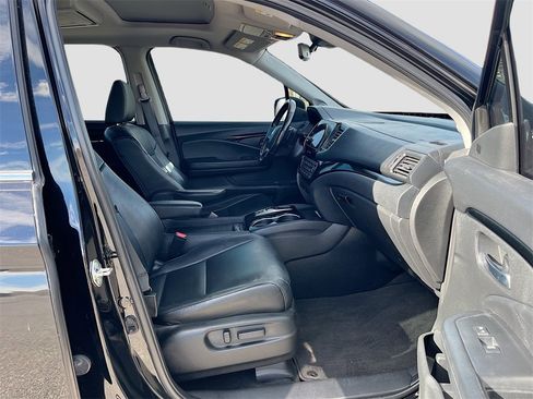 Used 2020 Honda Pilot Touring image 31