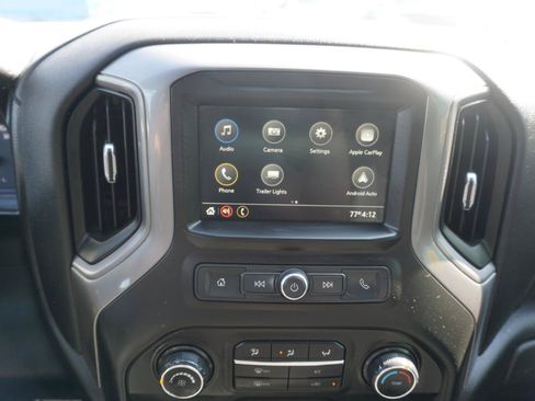 Used 2019 Chevrolet Silverado 1500 Custom Trail Boss w/ Custom Convenience Package AWD/4WD image 19