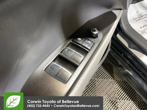 Used 2023 Toyota Camry XLE w/ Cold Weather Package image 11