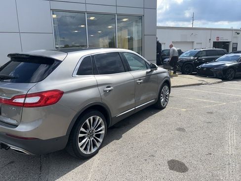 Used 2016 Lincoln MKX Reserve w/ Technology Package AWD/4WD image 5