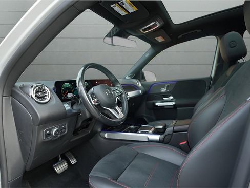 Used 2023 Mercedes-Benz GLB 250 image 21
