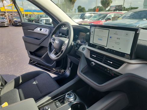 New 2026 Ford Explorer Active image 27