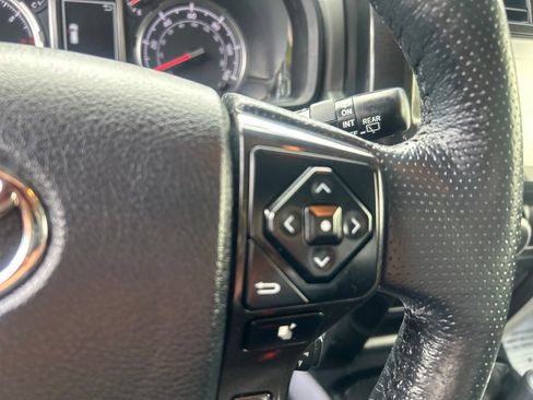 Used 2023 Toyota 4Runner TRD Off-Road Premium w/ Moonroof Package AWD/4WD image 27