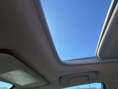 Used 2018 Toyota Corolla XSE image 14