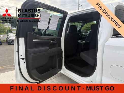 Used 2025 Chevrolet Silverado 1500 RST AWD/4WD image 39