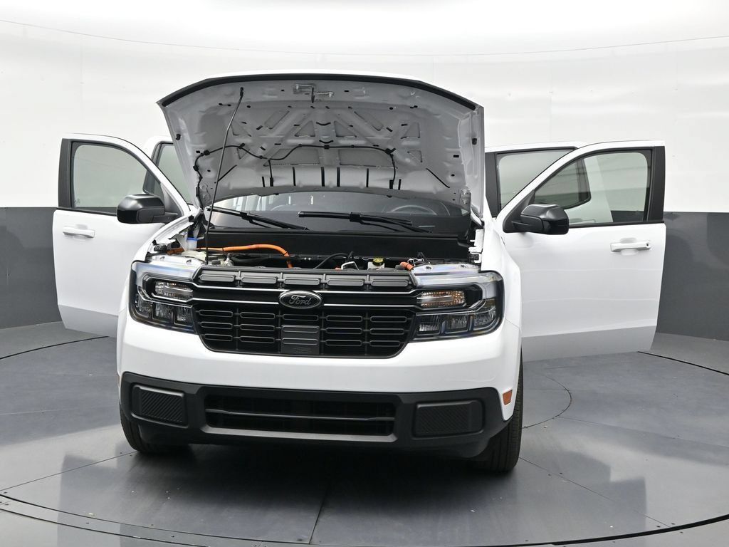 Used 2024 Ford Maverick Lariat w/ Black Appearance Package FWD image 33