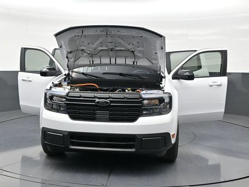 Used 2024 Ford Maverick Lariat w/ Black Appearance Package FWD image 33