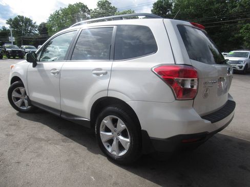 Used 2015 Subaru Forester 2.5i Premium w/ All-Weather Package AWD/4WD image 13