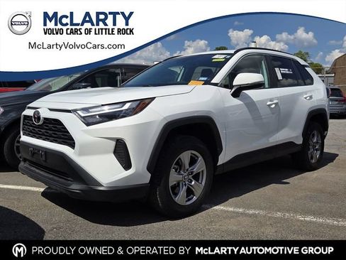 Used 2025 Toyota RAV4 XLE FWD image 1