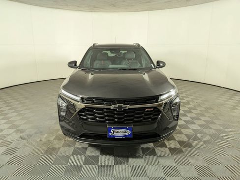 New 2026 Chevrolet Trax RS image 2