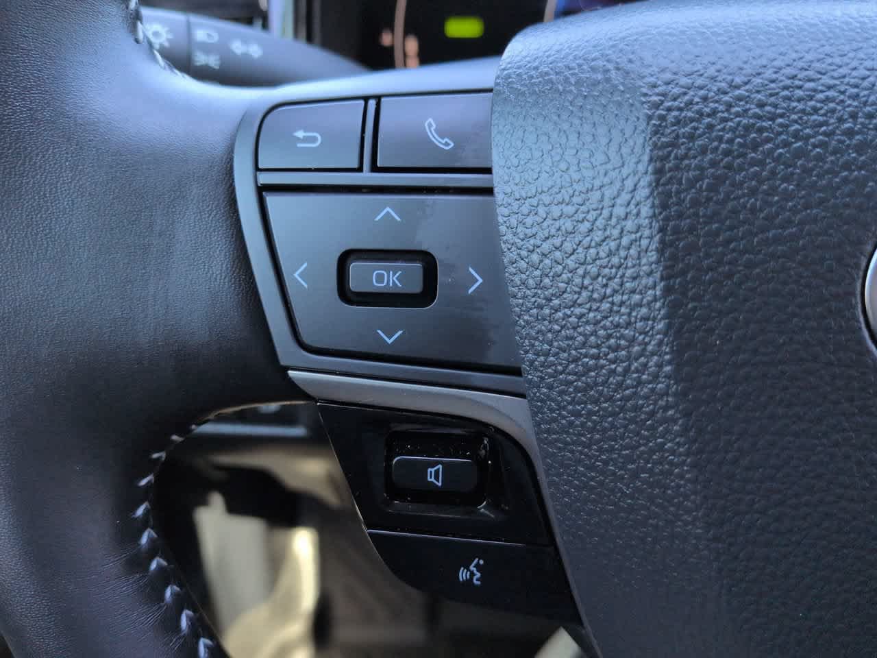Certified 2026 Toyota Camry SE FWD image 22