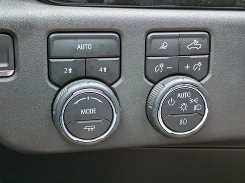 Used 2023 Chevrolet Silverado 1500 LTZ image 26