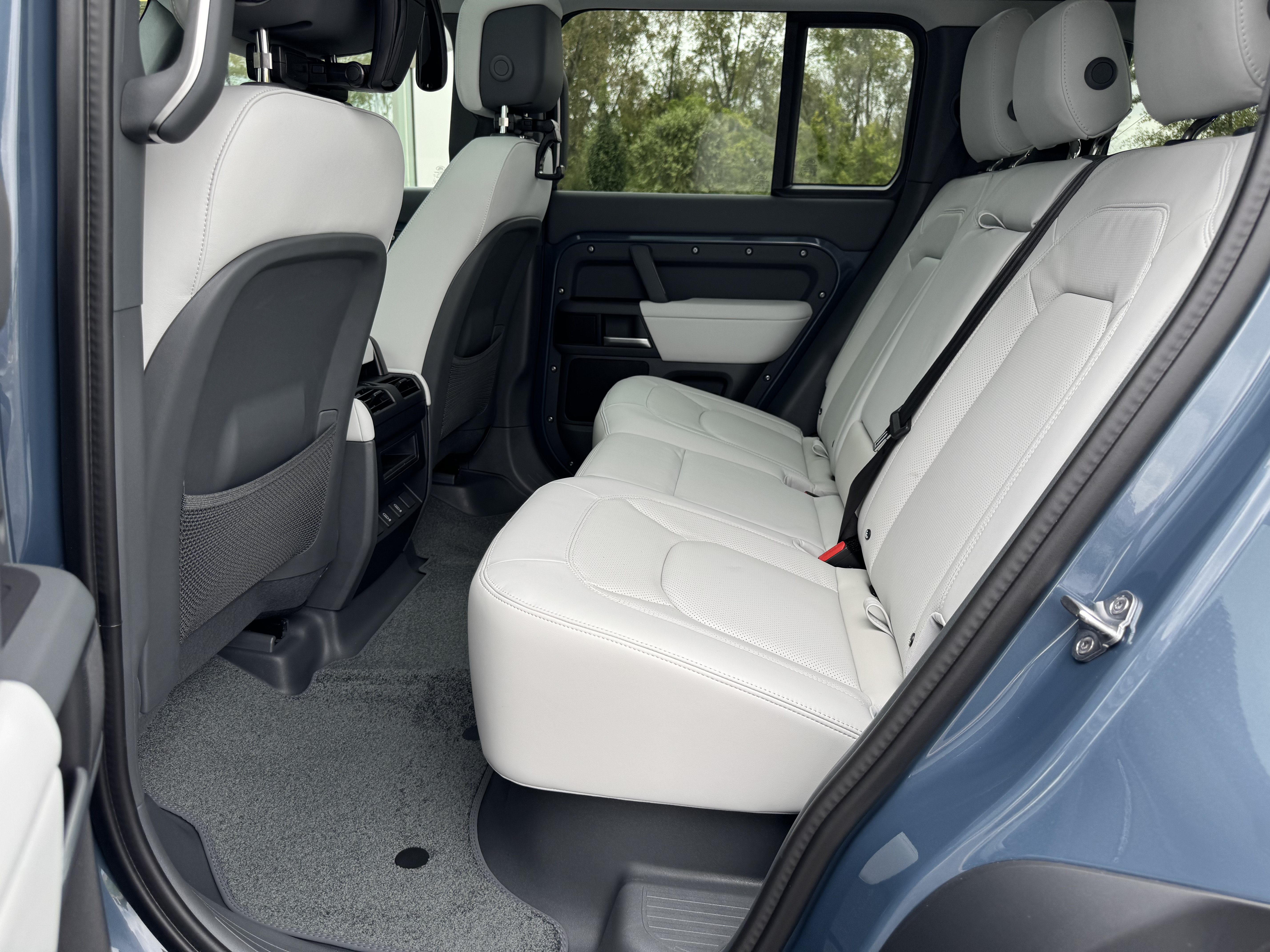 New 2026 Land Rover Defender 110 S AWD/4WD image 5