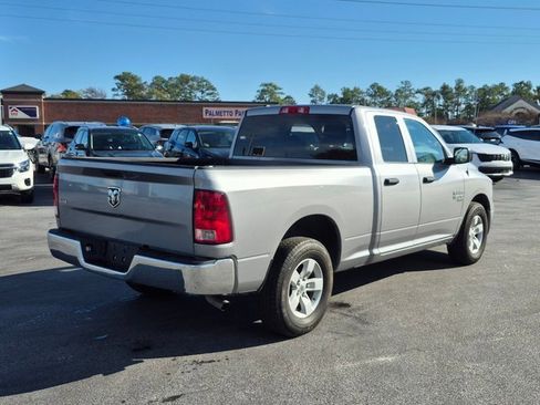 Used 2024 RAM 1500 Classic SLT image 2