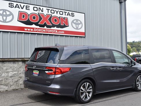Used 2022 Honda Odyssey Touring image 5