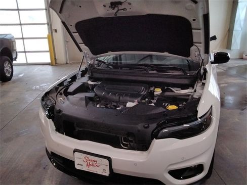 Used 2023 Jeep Cherokee Altitude Lux image 11