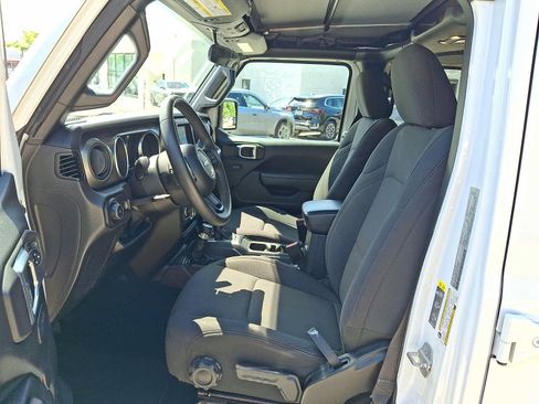 Used 2023 Jeep Wrangler Unlimited Sport AWD/4WD image 13