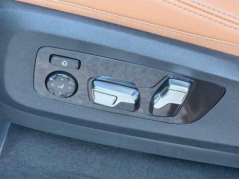 New 2026 BMW X5 xDrive40i w/ Executive Package AWD/4WD image 24