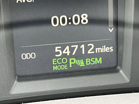 Used 2018 Toyota RAV4 XLE image 26