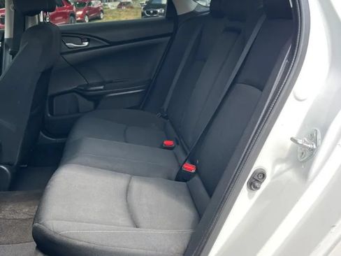 Used 2019 Honda Civic EX image 4