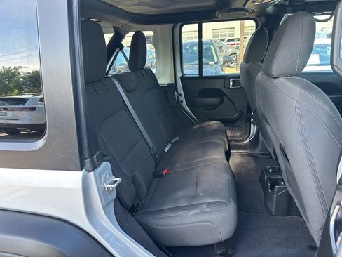 Used 2022 Jeep Wrangler Unlimited Sport AWD/4WD image 20