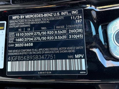 Certified 2025 Mercedes-Benz GLE 450 4MATIC image 13