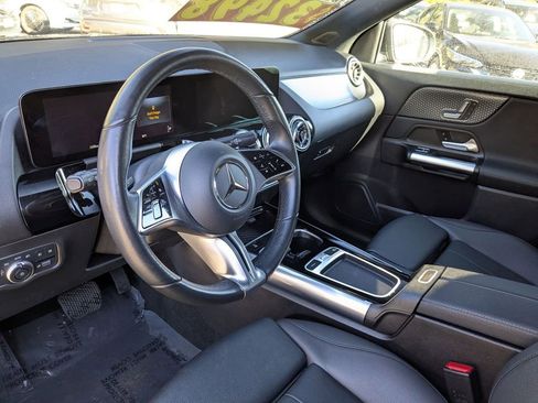 Used 2025 Mercedes-Benz GLA 250 image 14