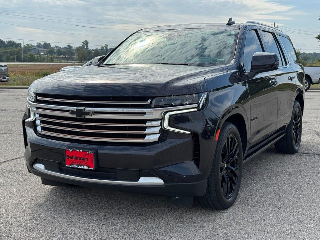 Used 2023 Chevrolet Tahoe High Country AWD/4WD image 11
