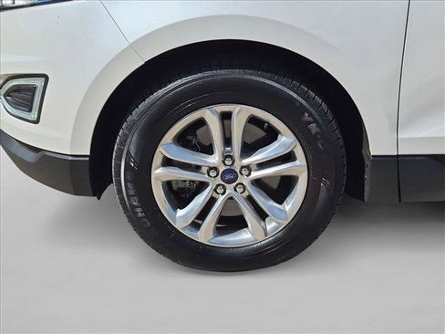 Used 2016 Ford Edge SEL w/ Equipment Group 201A AWD/4WD image 25